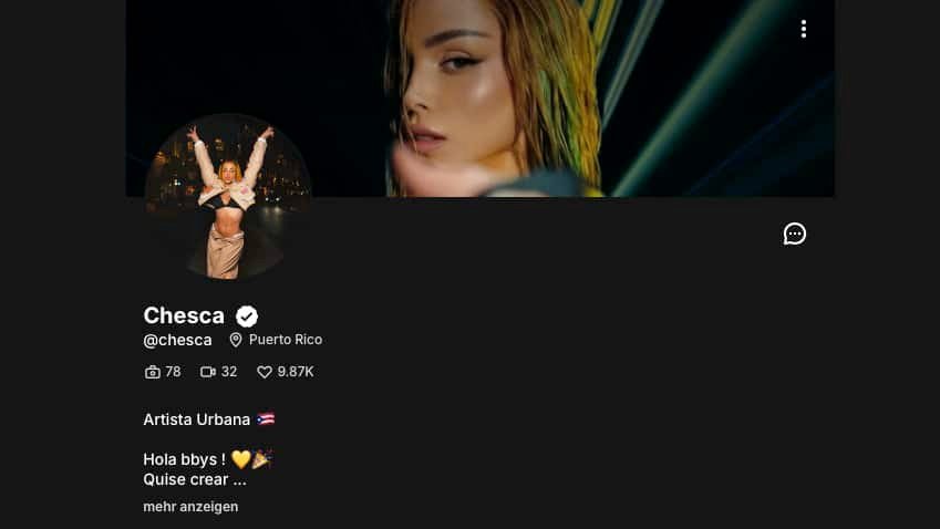 Die Musikerin Chesca gibt ihren Fans auf Fanvue exklusive Einblicke und heiße Fotos